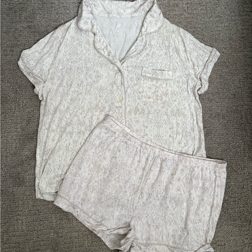 Stars Above Light Cream Pajama Set
